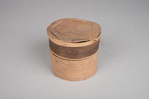 136807a-b, bamboo container with lid