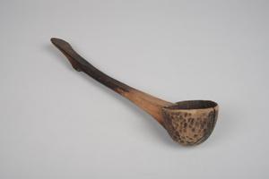 138599d, wooden ladle