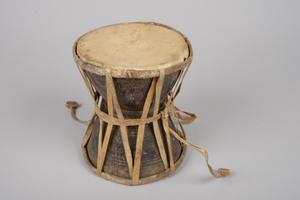 136744, damaru, hourglass rattle drum