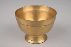 136771, brass cup