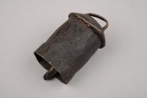 138590, small cowbell