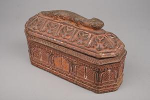 136975a-b, wooden box for wool