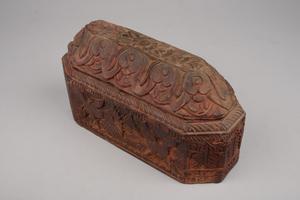 136976a-b, wooden box for wool