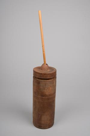 134369, wooden beer container with lid and sucking reed