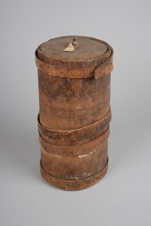 138670a-b, wooden buttermilk container with lid