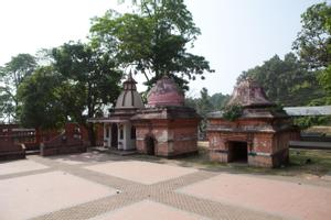 Shrines at Pindeshwor temple complex
