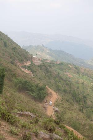 Road below Tuwachung-Jayajum
