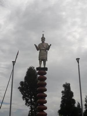 Aathing Tamsang Statue