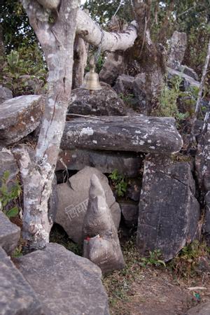 Stones representing the weaving space of Khema at her place of worship on Tuwachung-Jayajum hill
